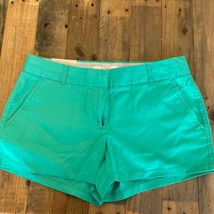 NWT Women’s J. Crew Chino City Fit Green Shorts- Size 6